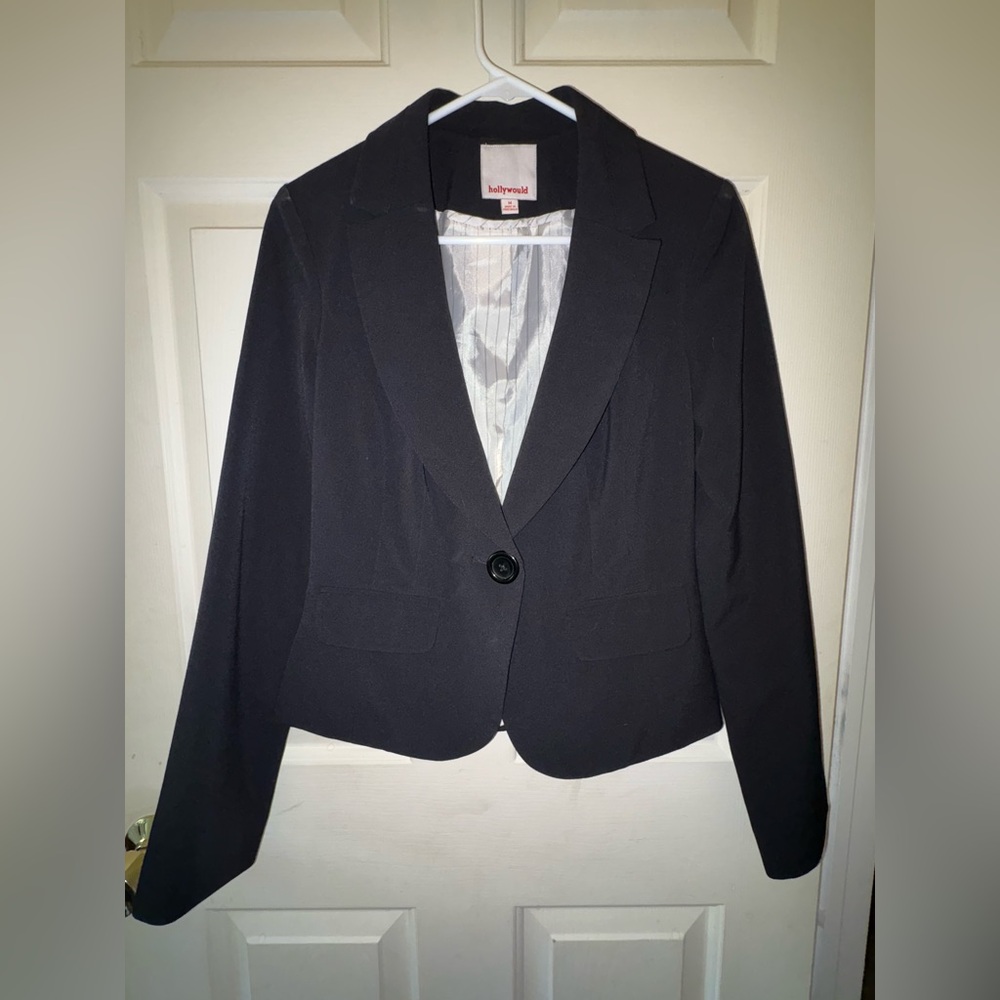 Black dress jacket perfect for interview or business